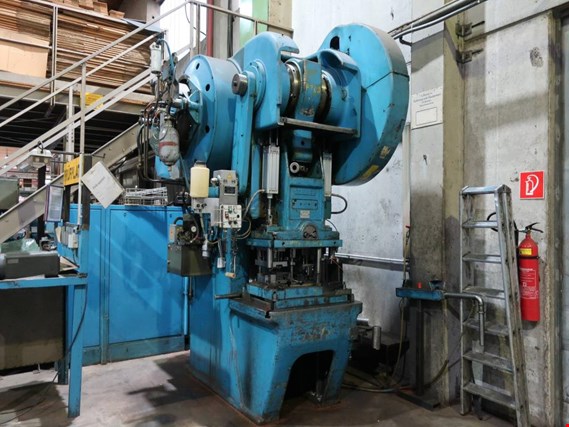 Used Schuler PEDr 160/400 eccentric press (6300) for Sale (Trading Premium) | NetBid Industrial Auctions