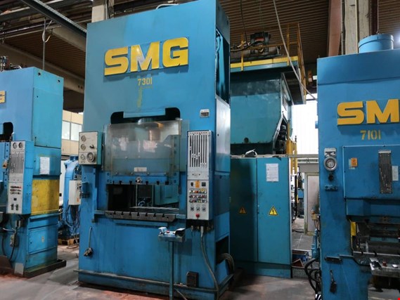 Used SMG DS315 dual column hydraulic press (7301) - Subject to prior sale for Sale (Trading Premium) | NetBid Industrial Auctions