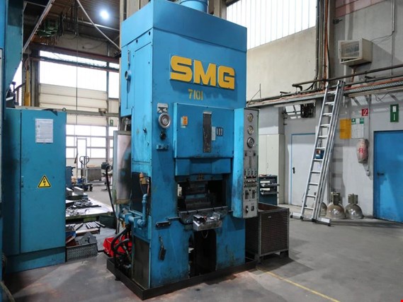 Used SMG DS 100 dual column hydraulic press (7101) for Sale (Trading Premium) | NetBid Industrial Auctions