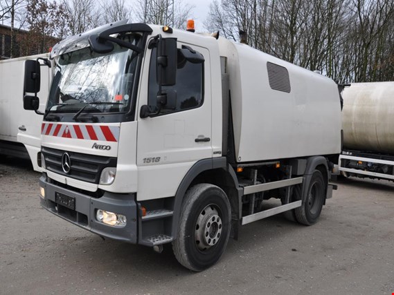 Used Mercedes Benz, Bucher-Schörling Atego 1318LKO, Cityfant 60 self-propelled work machine street cleaner/sweeper (int. ref. K0720) for Sale (Auction Premium) | NetBid Industrial Auctions