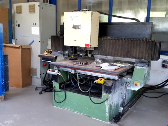 Used Maka KPF 552 CNC router for Sale (Auction Premium) | NetBid Industrial Auctions
