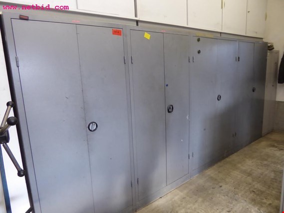 Used 4 tool cabinets for Sale (Auction Premium) | NetBid Industrial Auctions