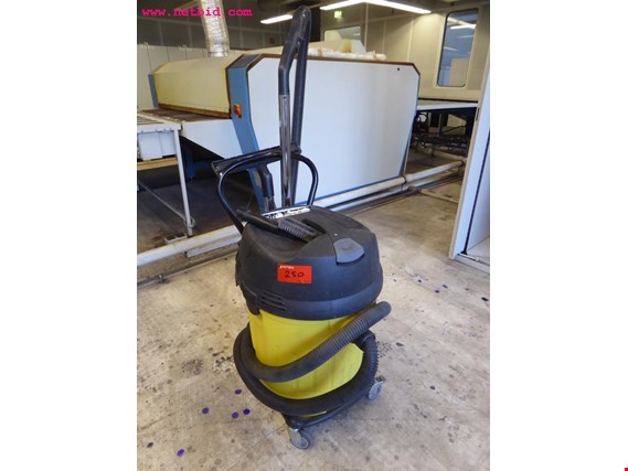 Used Kärcher NT65/2 Industrial vacuum cleaner for Sale (Auction Premium) | NetBid Industrial Auctions