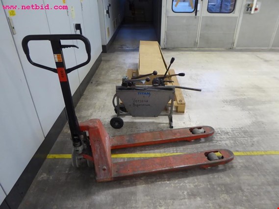 Used pallet truck- later release date 30.03.2019 for Sale (Auction Premium) | NetBid Industrial Auctions