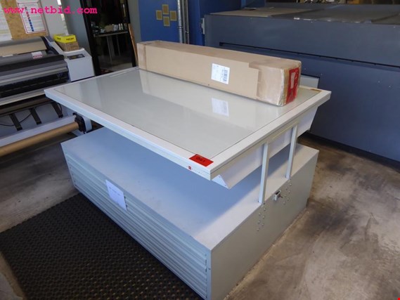 Used Bartelmess illuminated test desk for Sale (Trading Premium) | NetBid Industrial Auctions