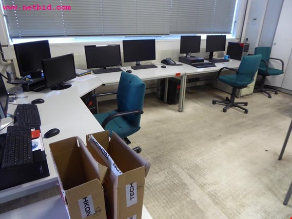 Used 2 angular office desk combinations for Sale (Trading Premium) | NetBid Industrial Auctions
