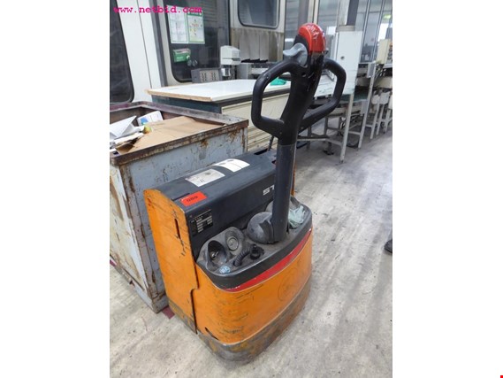 Used Still EGU20 electr. pallet truck for Sale (Auction Premium) | NetBid Industrial Auctions
