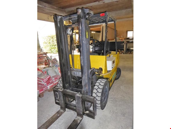 Used TCM FD25Z2S Diesel Forklift - ATTENTION: late release ( 26.10.2018) for Sale (Auction Premium) | NetBid Industrial Auctions