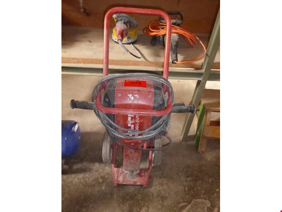 Used Hilti TE3000-AVR Electric demolition hammer for Sale (Auction Premium) | NetBid Industrial Auctions