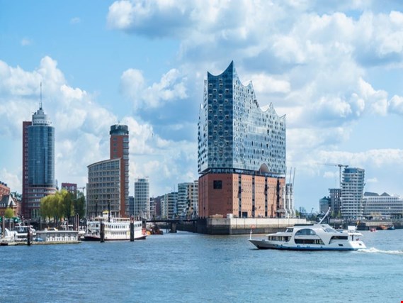 Used exklusives Wochenende in Hamburgs Elbphilharmonie for Sale (Auction Premium) | NetBid Industrial Auctions