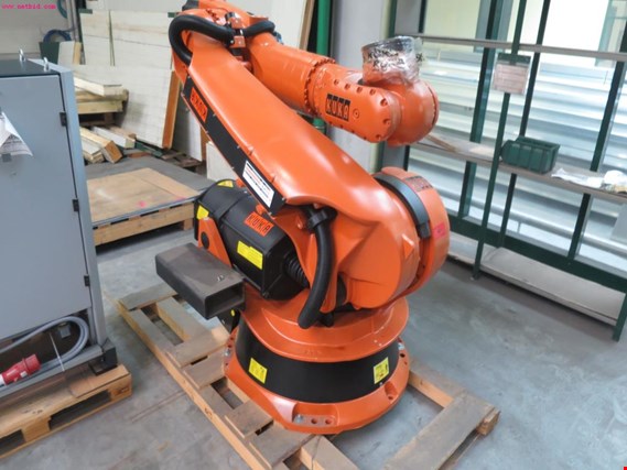 Used Kuka KR 150 2000 6-axis handling robot #401 for Sale (Auction Premium) | NetBid Industrial Auctions