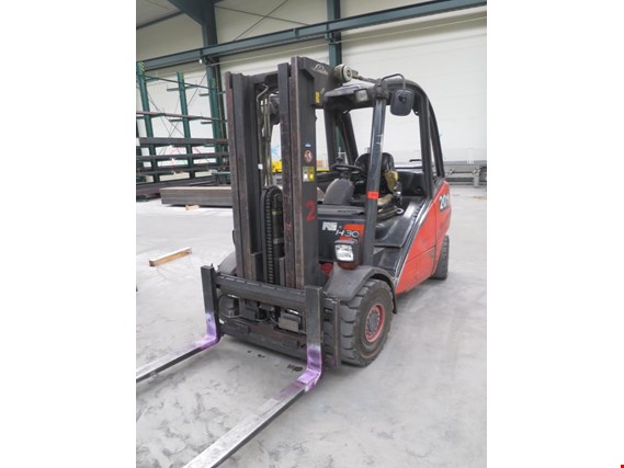 Used Linde H 30 gas-powered forklift truck (int. no. 201) #492 for Sale (Auction Premium) | NetBid Industrial Auctions