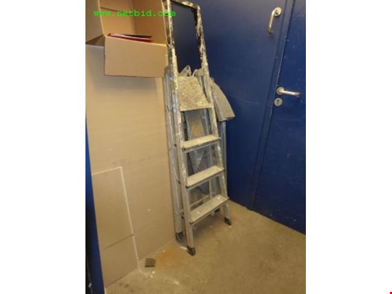 Used Layher 1100 Aluminum stepladder for Sale (Online Auction) | NetBid Industrial Auctions