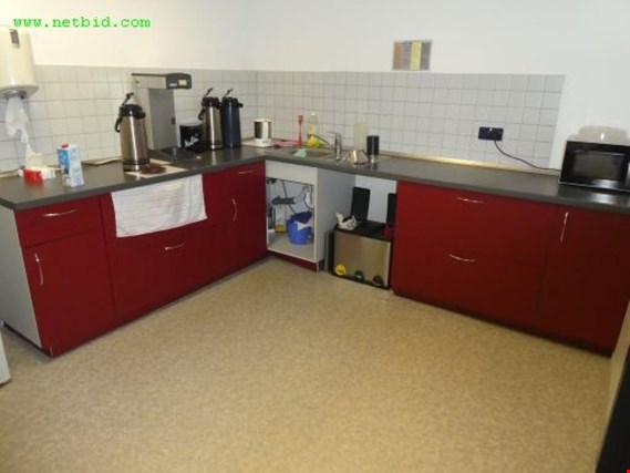 Used Fitted kitchen unit for Sale (Trading Premium) | NetBid Industrial Auctions