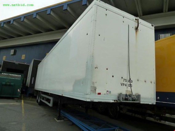 Used Schmitz Cargobull SKO 18 Koffer 2-axle semi-trailer for Sale (Online Auction) | NetBid Industrial Auctions