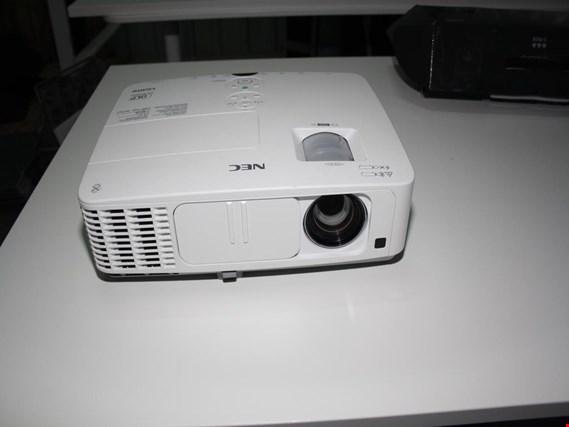 Used NEC PE401H Projector for Sale (Auction Premium) | NetBid Industrial Auctions