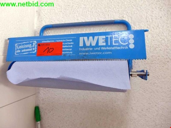 Used Iwetec Paper towel dispenser for Sale (Auction Premium) | NetBid Industrial Auctions