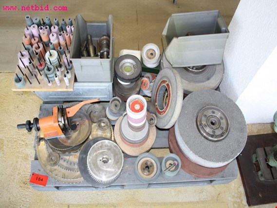 Used 1 Posten Grinding wheels and saw blades for Sale (Auction Premium) | NetBid Industrial Auctions