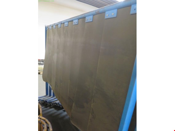 Used 2 Welding safety curtains for Sale (Auction Premium) | NetBid Industrial Auctions