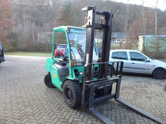 Used Mitsubishi FG35N Gas forklift for Sale (Auction Premium) | NetBid Industrial Auctions
