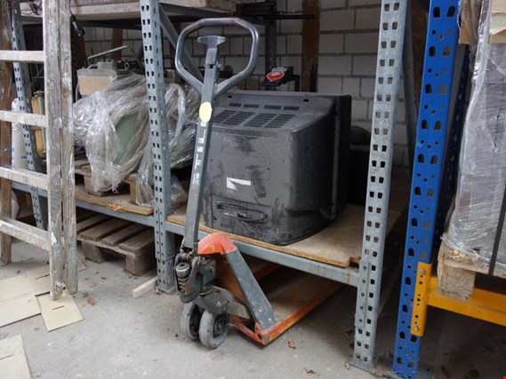 Used Still Pallet truck for Sale (Auction Premium) | NetBid Industrial Auctions
