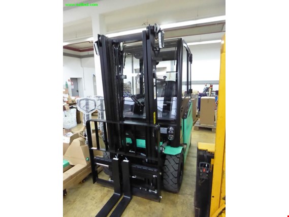 Used Mitsubishi FB 45 Electric forklift truck for Sale (Trading Premium) | NetBid Industrial Auctions