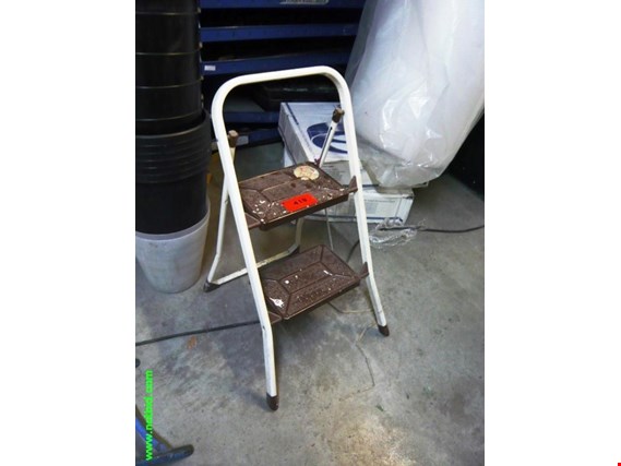 Used Step for Sale (Trading Premium) | NetBid Industrial Auctions