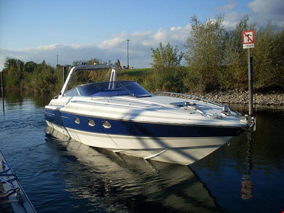 Sunseeker Tomahawk 37‘ Motoryacht (Auction Premium) | NetBid ?eská republika
