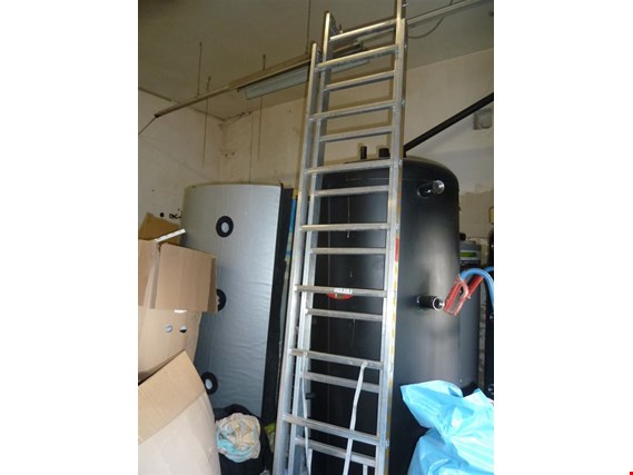 Used Hymer Aluminum extension ladder for Sale (Auction Premium) | NetBid Industrial Auctions