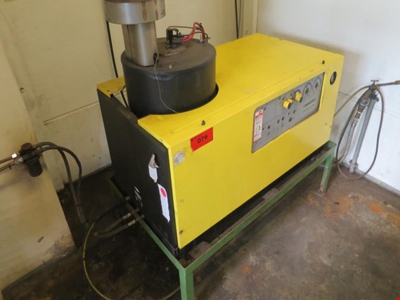 Used Kärcher HDS12/14-4ST Eco Stationary high-pressure cleaner for Sale (Auction Premium) | NetBid Industrial Auctions
