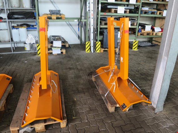 Used Bauer SCH-L 1500 2 Snow blade attachments (A8990) for Sale (Auction Premium) | NetBid Industrial Auctions