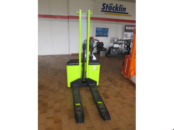 Used Pramac RX10/16 Plus Electric pedestrian stacker (E9233) for Sale (Auction Premium) | NetBid Industrial Auctions