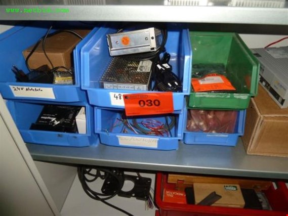 Used 6 Plastic boxes for Sale (Trading Premium) | NetBid Industrial Auctions