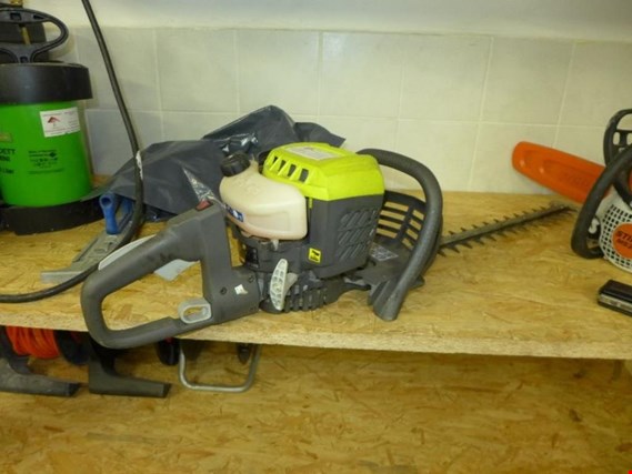 Used Ryobi RHT2660R Petrol hedge trimmer for Sale (Auction Premium) | NetBid Industrial Auctions