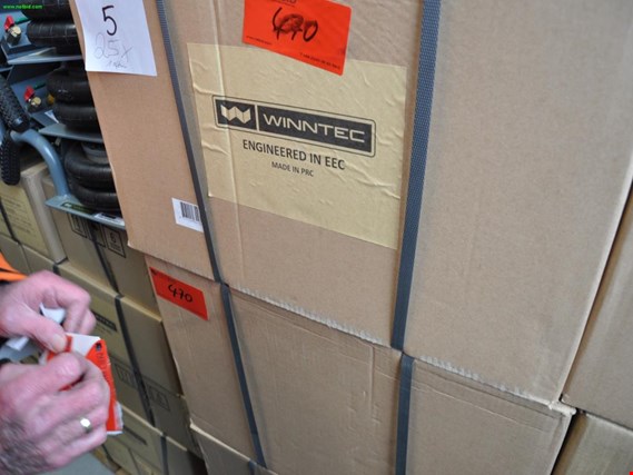 Used Winntec Y422013 2 Boxes with 1 x jack each (balloon jack) for Sale (Trading Premium) | NetBid Industrial Auctions