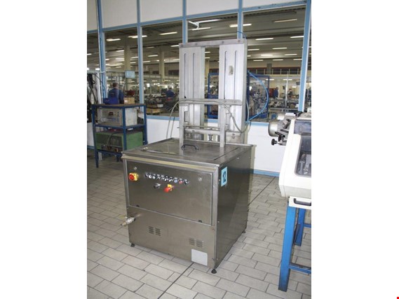 Used KLN Ultraschall AG PWA 160 Ultrasonic cleaning machine for Sale (Trading Premium) | NetBid Industrial Auctions