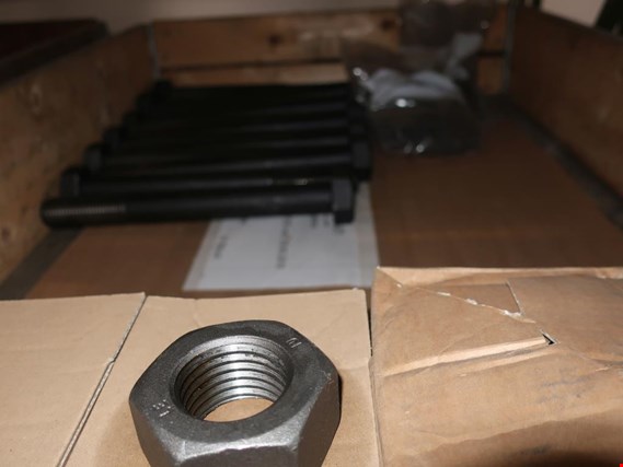 Used screw set - hub MD/MM for Sale (Online Auction) | NetBid Industrial Auctions