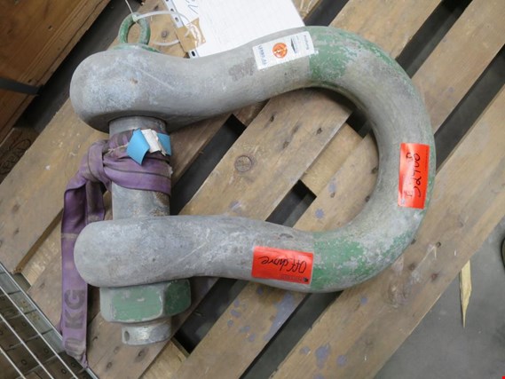Used WLL 150 t, Super Green Pin bow shackle for Sale (Online Auction) | NetBid Industrial Auctions