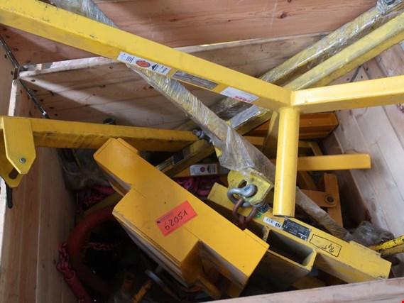 Used lot Mounting crossbars for Sale (Auction Premium) | NetBid Industrial Auctions