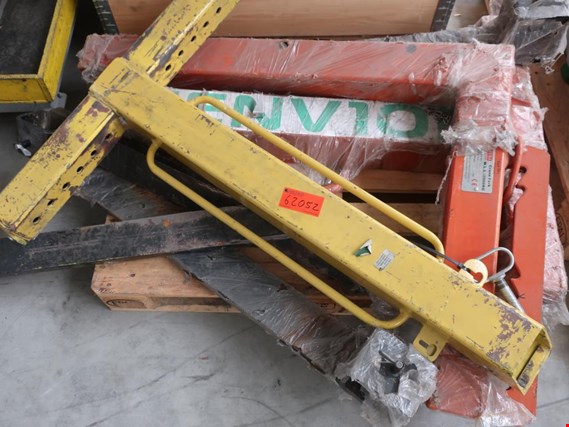 Used Rema u.a. 3 Crane pallet forks for Sale (Auction Premium) | NetBid Industrial Auctions