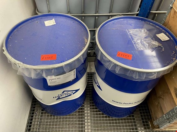 Used Fuchs Lubritech Stabyl EOS E2 2 Fässer fully synthetic high-performance grease for Sale (Auction Premium) | NetBid Industrial Auctions