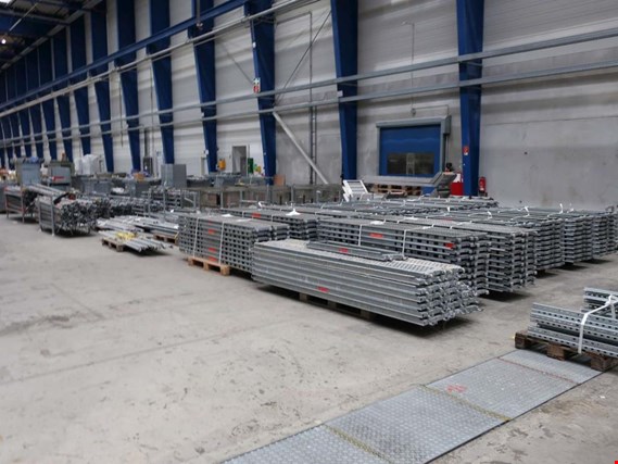 Used Layher Allround Gerüst/Scaffold 1 Posten Facade scaffolding for Sale (Trading Premium) | NetBid Industrial Auctions