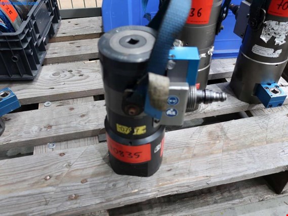 Used AS Tech HWS16573178 Screw Clamping Cylinder (metric) for Sale (Auction Premium) | NetBid Industrial Auctions