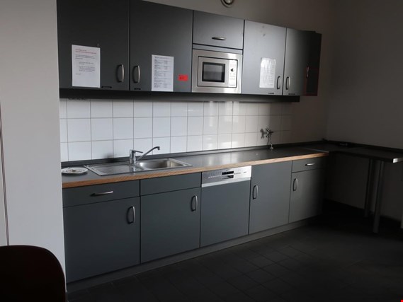 Used fitted kitchen for Sale (Trading Premium) | NetBid Industrial Auctions