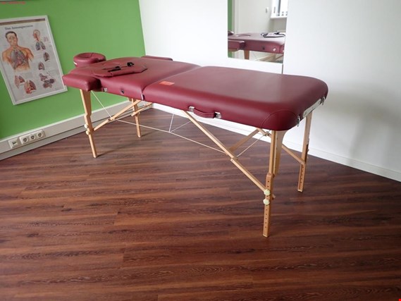 Used Massunda Massage table for Sale (Auction Premium) | NetBid Industrial Auctions