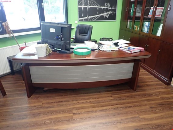 Used 1 Posten Office furniture for Sale (Auction Premium) | NetBid Industrial Auctions