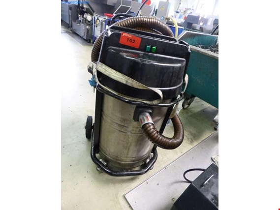 Used Roba Industrial vacuum cleaner for Sale (Auction Premium) | NetBid Industrial Auctions