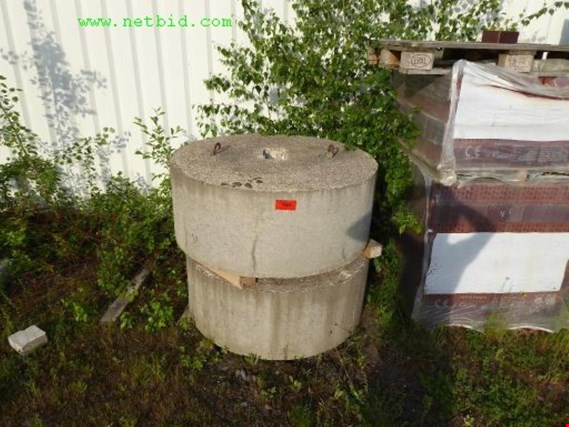 2 Ronde betongewichten gebruikt kopen (Trading Premium) | NetBid industriële Veilingen