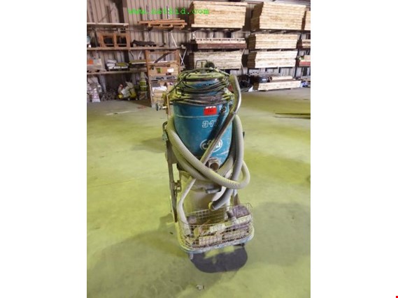 Used CFM 317/100 Industrial wet-dry vacuum cleaner for Sale (Auction Premium) | NetBid Industrial Auctions