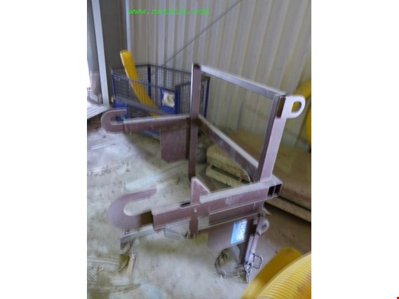 Used Container swivel-tipping device for Sale (Auction Premium) | NetBid Industrial Auctions